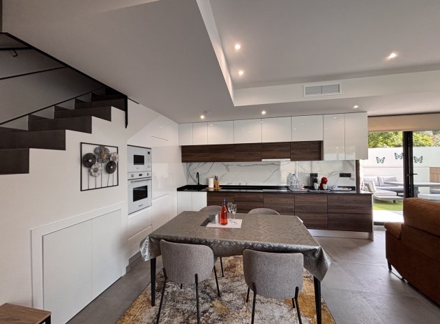 Resale - Villa * - Villamartin - Villamartín * 