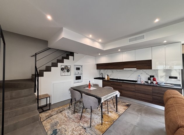 Resale - Villa * - Villamartin - Villamartín * 