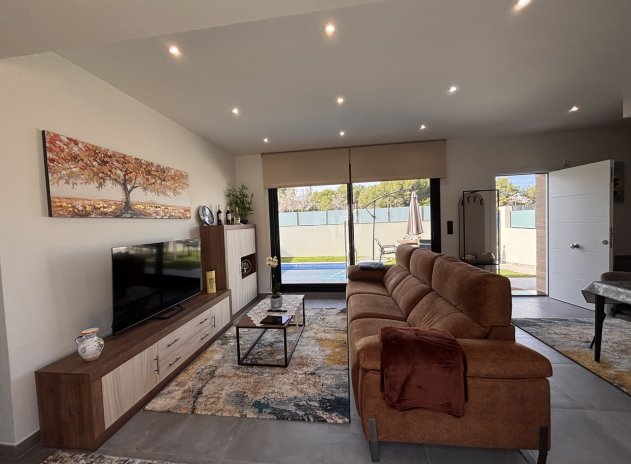 Resale - Villa * - Villamartin - Villamartín * 