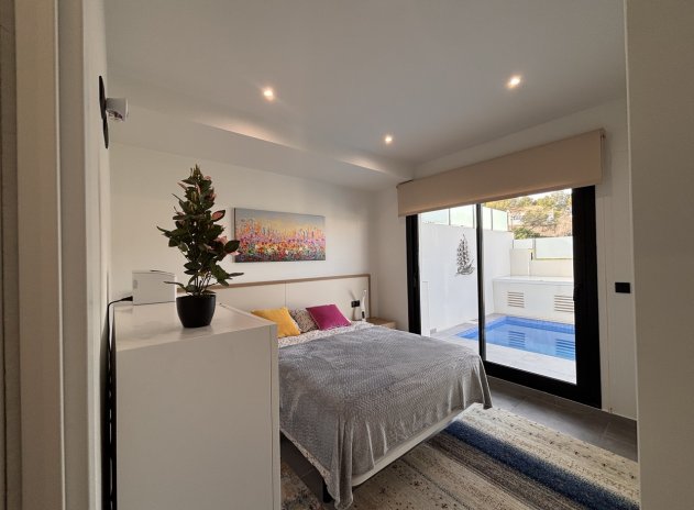 Resale - Villa * - Villamartin - Villamartín * 