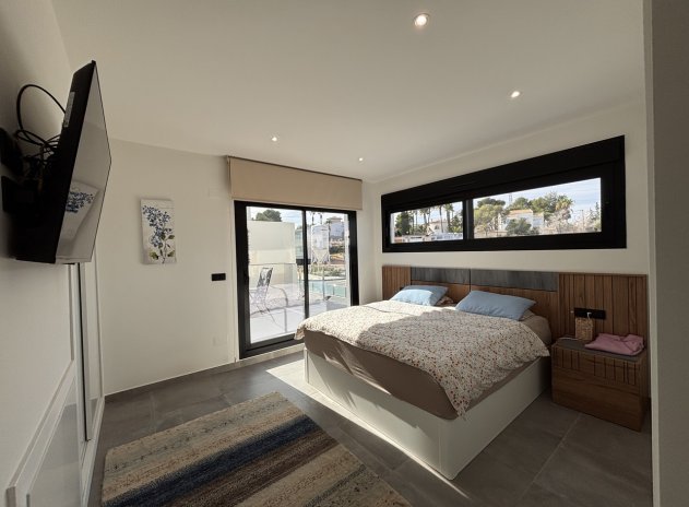 Resale - Villa * - Villamartin - Villamartín * 