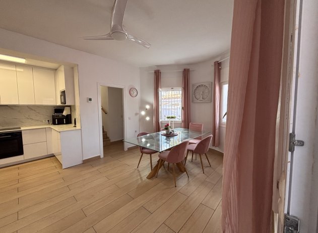 Resale - Villa * - Playa Flamenca - Playa Flamenca *