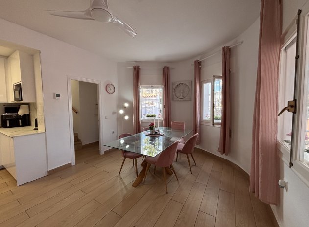 Resale - Villa * - Playa Flamenca - Playa Flamenca *