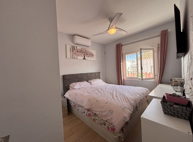 Resale - Villa * - Playa Flamenca - Playa Flamenca *