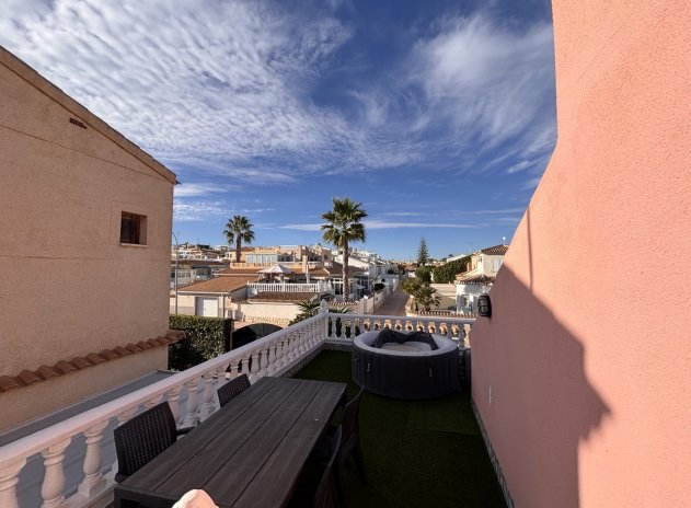 Resale - Villa * - Playa Flamenca - Playa Flamenca *