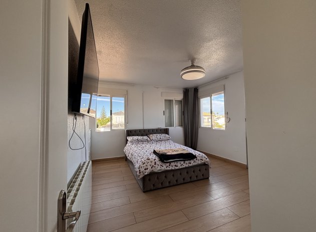 Resale - Villa * - Playa Flamenca - Playa Flamenca *