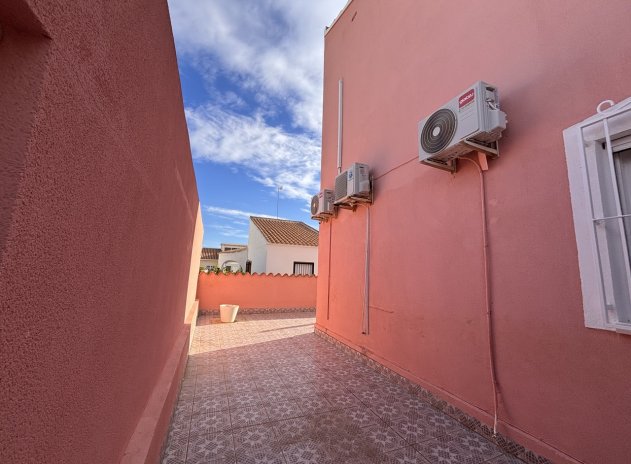 Resale - Villa * - Playa Flamenca - Playa Flamenca *