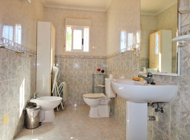 Revente - Maison mitoyenne - Villamartin - Villamartín