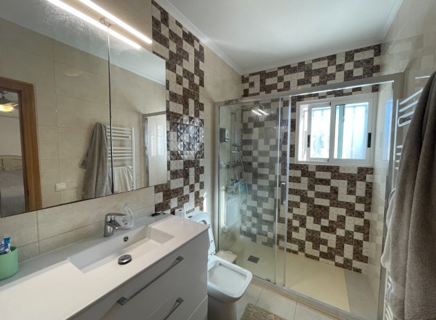 Herverkoop - Villa - Catral