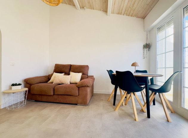 Resale - Apartment / Flat * - Torrevieja - Los Frutales