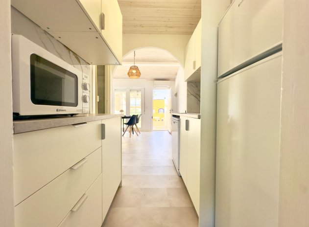 Resale - Apartment / Flat * - Torrevieja - Los Frutales