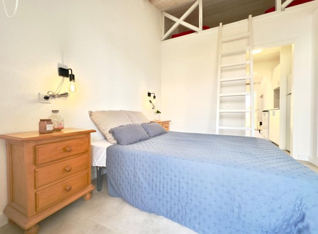 Resale - Apartment / Flat * - Torrevieja - Los Frutales