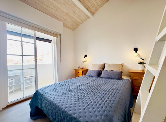 Resale - Apartment / Flat * - Torrevieja - Los Frutales