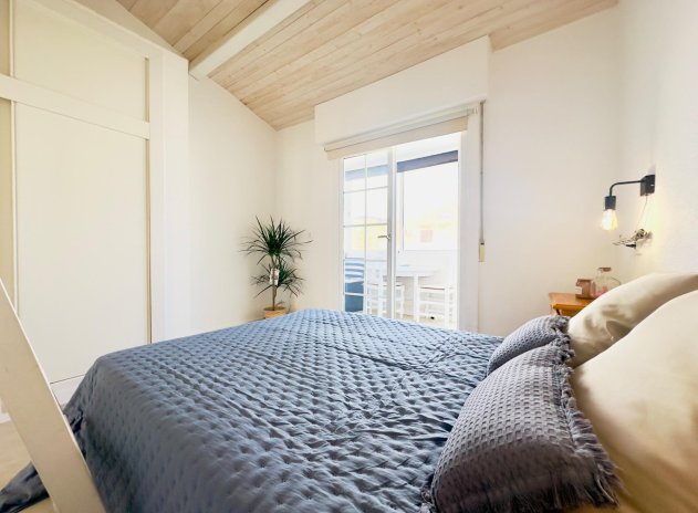 Resale - Apartment / Flat * - Torrevieja - Los Frutales