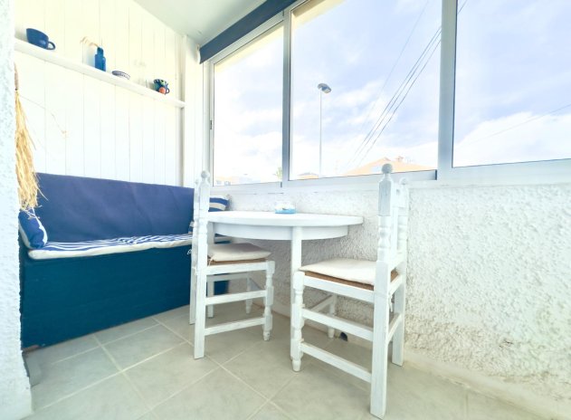 Resale - Apartment / Flat * - Torrevieja - Los Frutales