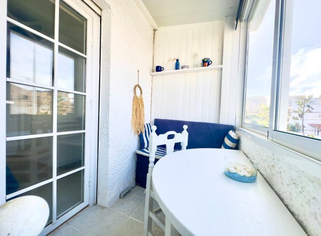 Resale - Apartment / Flat * - Torrevieja - Los Frutales