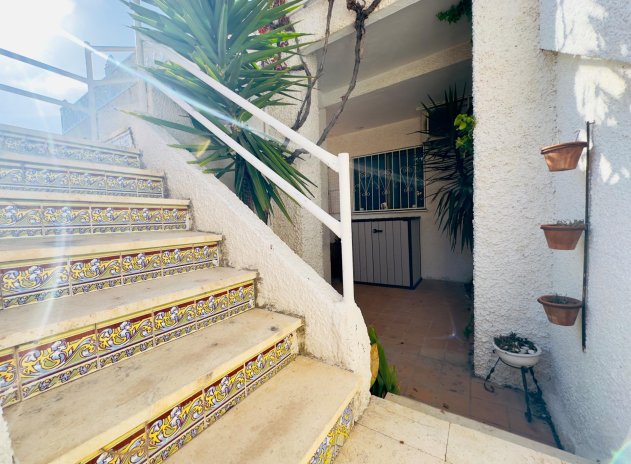 Resale - Apartment / Flat * - Torrevieja - Los Frutales