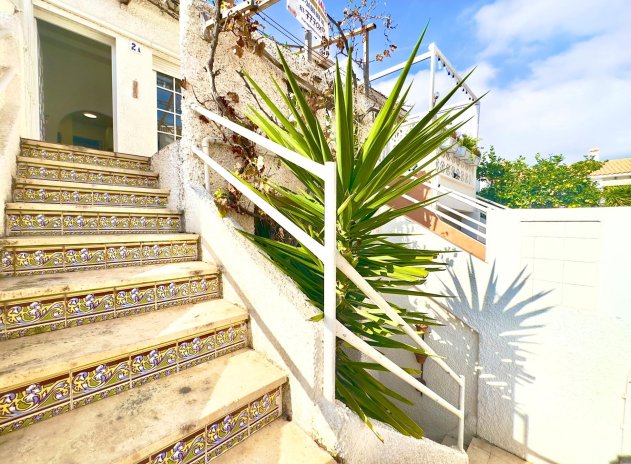 Resale - Apartment / Flat * - Torrevieja - Los Frutales