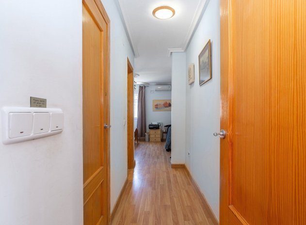 Herverkoop - Villa - Torrevieja - Los Balcones