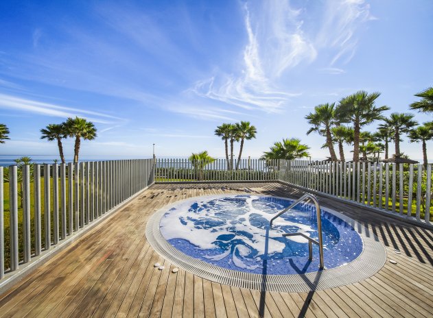 Resale - Apartment / Flat * - Torrevieja - Punta Prima *