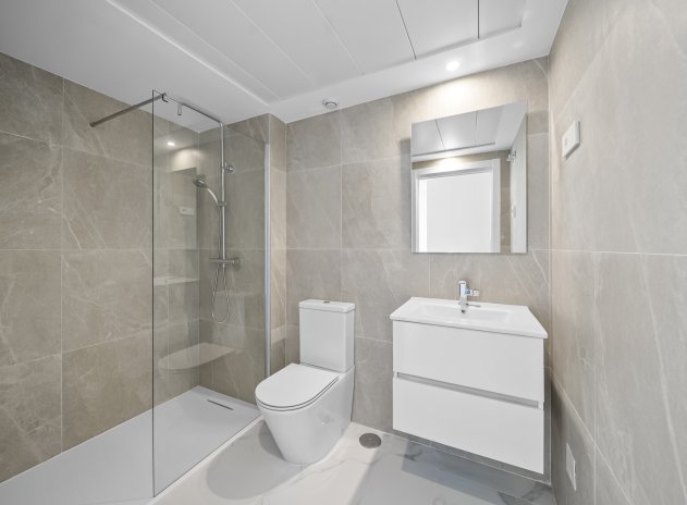 Resale - Apartment / Flat * - Torrevieja - Punta Prima *