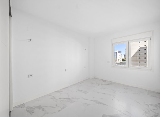 Resale - Apartment / Flat * - Torrevieja - Punta Prima *