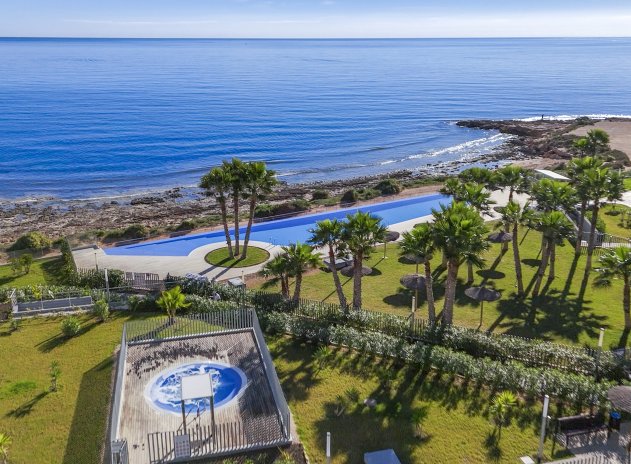 Resale - Apartment / Flat * - Torrevieja - Punta Prima *