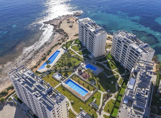 Resale - Apartment / Flat * - Torrevieja - Punta Prima *