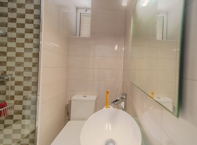 Herverkoop - Appartement - Torrevieja - Playa del Cura