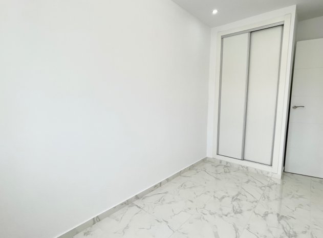 Herverkoop - Rijwoning - Torrevieja - Los Balcones