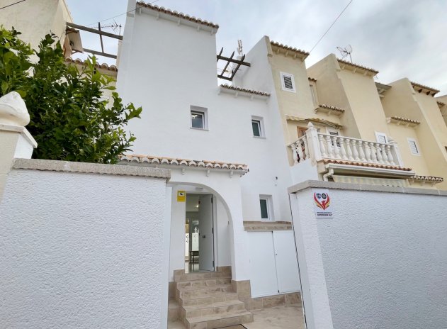 Herverkoop - Rijwoning - Torrevieja - Los Balcones