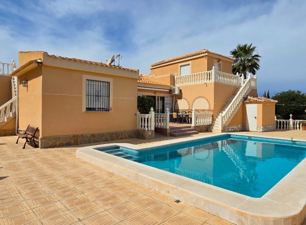 Herverkoop - Villa - Torrevieja - El chaparral