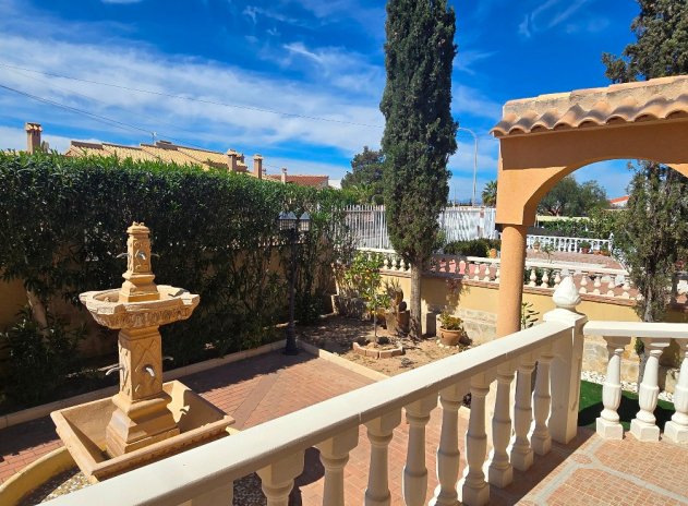 Herverkoop - Villa - Torrevieja - El chaparral