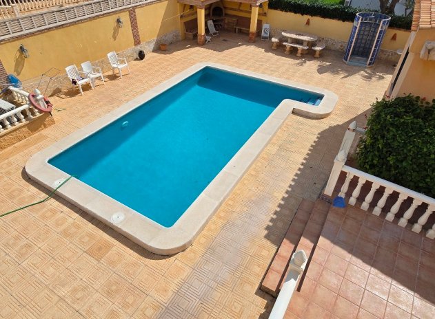 Herverkoop - Villa - Torrevieja - El chaparral