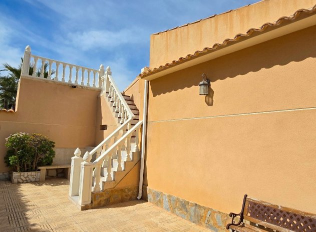 Herverkoop - Villa - Torrevieja - El chaparral