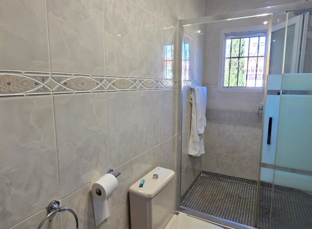 Herverkoop - Villa - Torrevieja - El chaparral