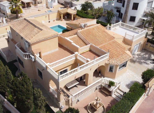 Herverkoop - Villa - Torrevieja - El chaparral