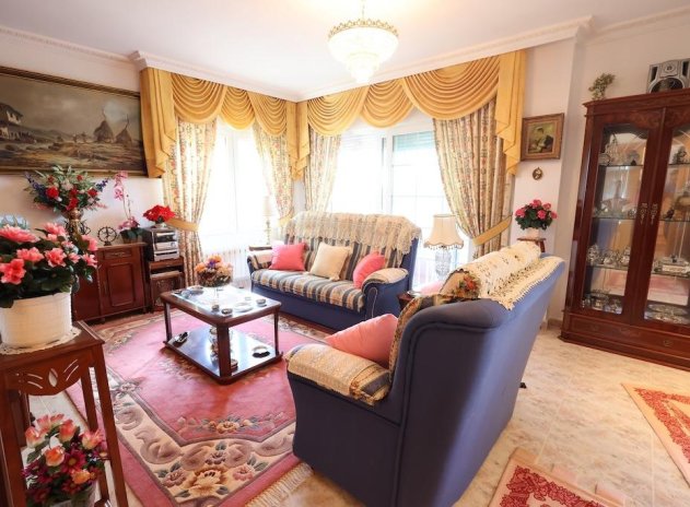 Herverkoop - Villa - Orihuela Costa - Villamartín