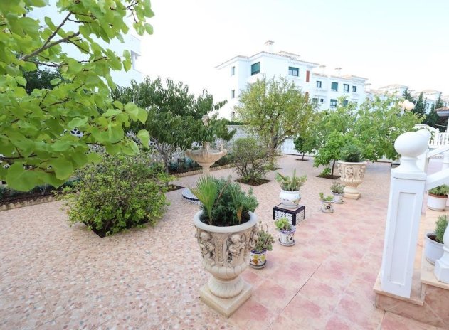 Herverkoop - Villa - Orihuela Costa - Villamartín