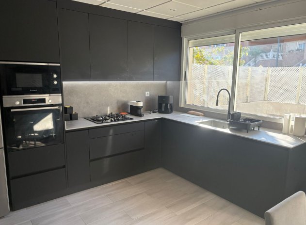 Reventa - Casa adosada - Algorfa