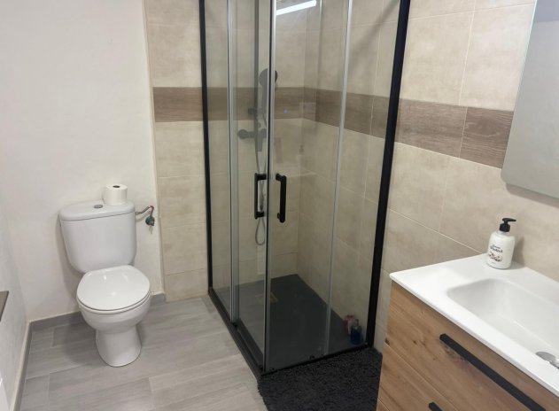 Reventa - Casa adosada - Algorfa