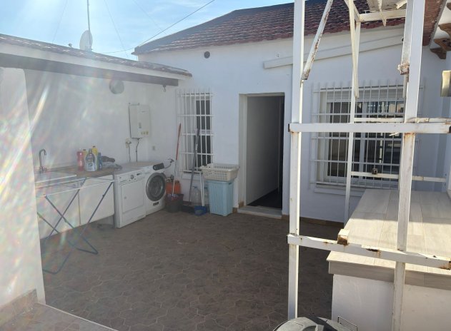 Reventa - Casa adosada - Algorfa