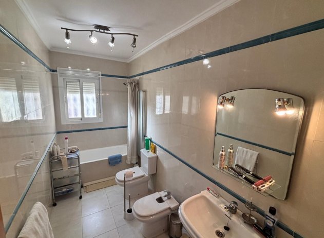 Reventa - Villa - Ciudad Quesada - La Fiesta