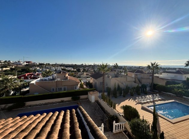 Reventa - Villa - Ciudad Quesada - La Fiesta