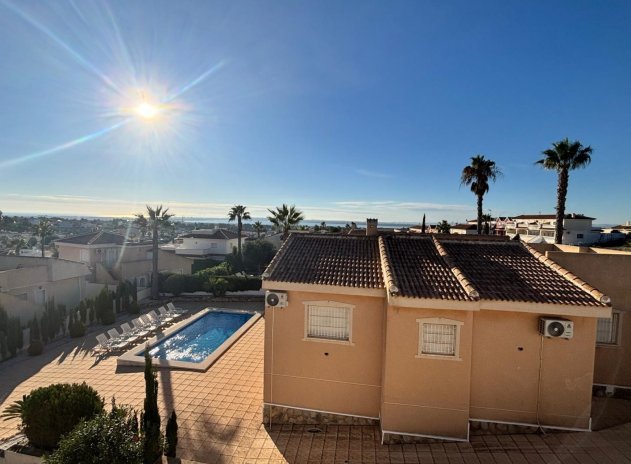 Reventa - Villa - Ciudad Quesada - La Fiesta