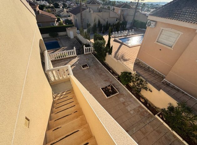 Reventa - Villa - Ciudad Quesada - La Fiesta