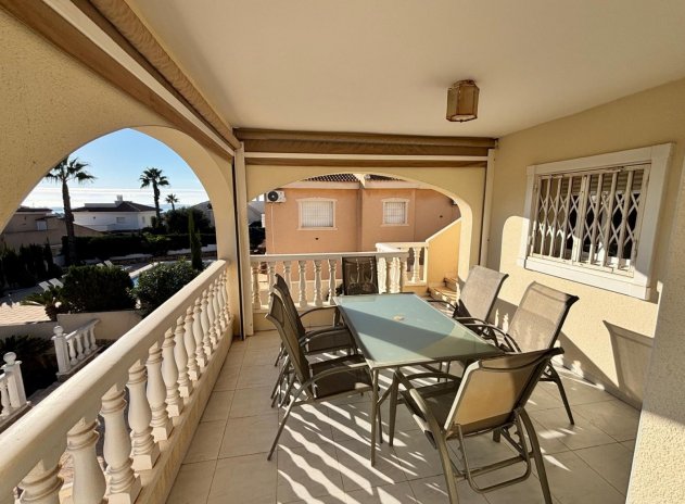 Reventa - Villa - Ciudad Quesada - La Fiesta