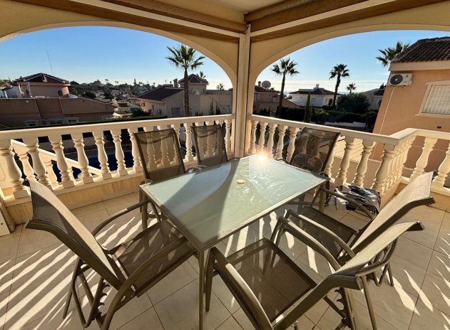 Reventa - Villa - Ciudad Quesada - La Fiesta