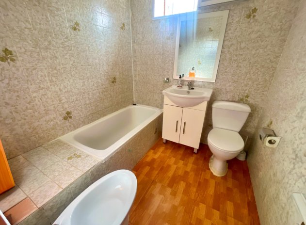 Herverkoop - Rijwoning - Torrevieja