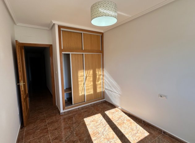 Resale - Apartment / Flat * - Jacarilla * - pueblo